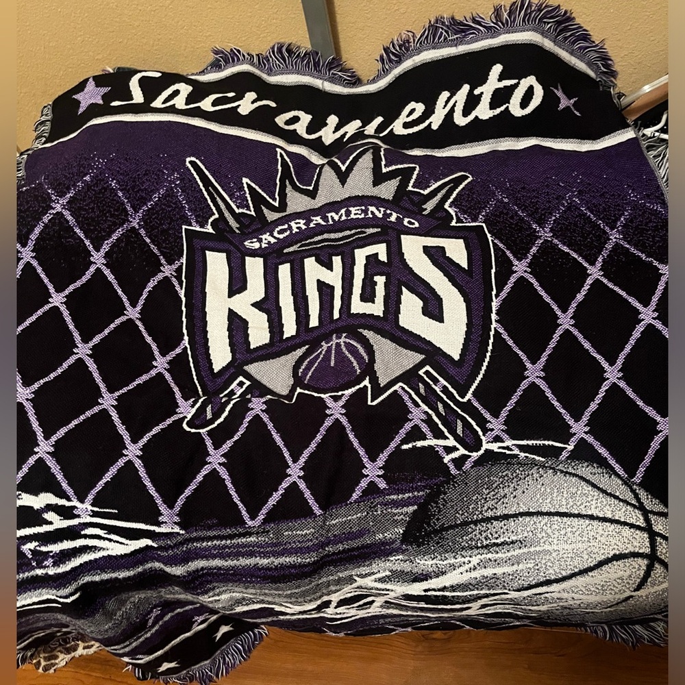 Sacramento Kings Throw Blanket 54”x 43”